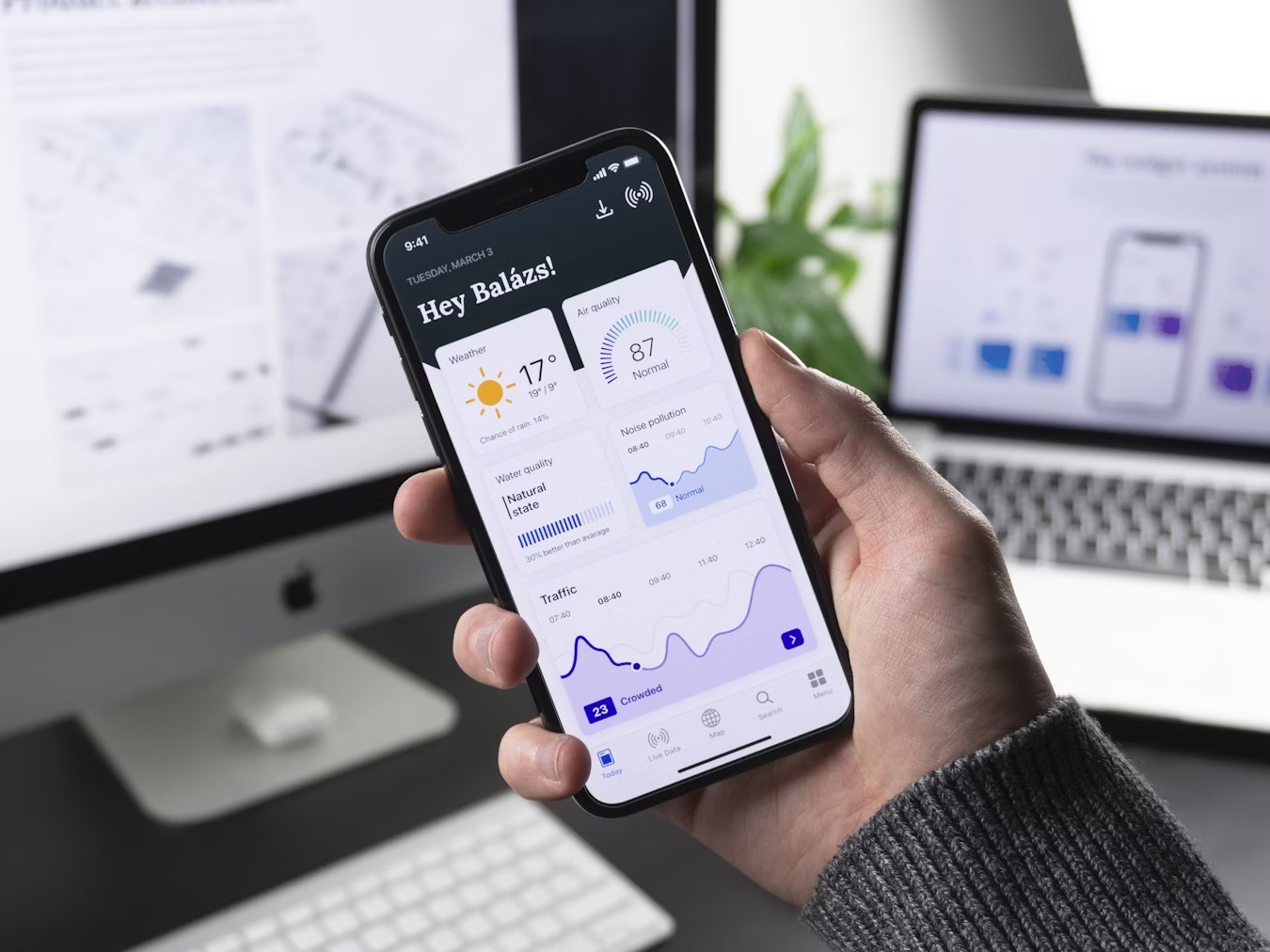Custom UI/UX